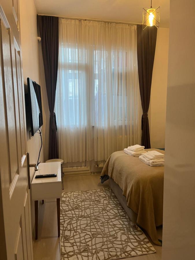 Centrally Located, 2+1 House In Taksim, Cihangir Apartment Istanbul Bagian luar foto