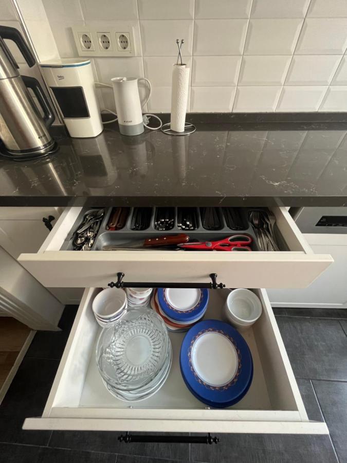 Centrally Located, 2+1 House In Taksim, Cihangir Apartment Istanbul Bagian luar foto