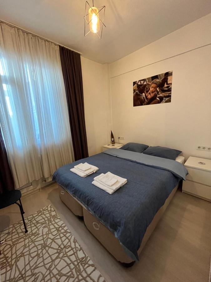 Centrally Located, 2+1 House In Taksim, Cihangir Apartment Istanbul Bagian luar foto