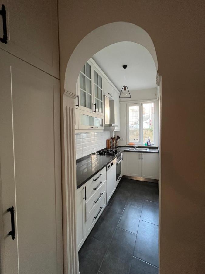 Centrally Located, 2+1 House In Taksim, Cihangir Apartment Istanbul Bagian luar foto