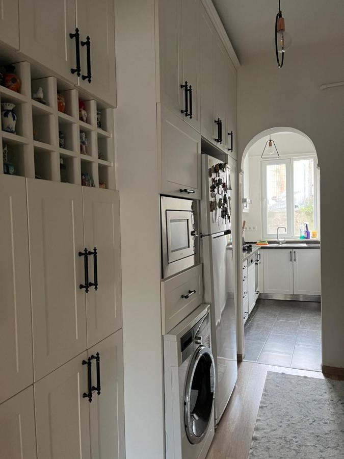 Centrally Located, 2+1 House In Taksim, Cihangir Apartment Istanbul Bagian luar foto