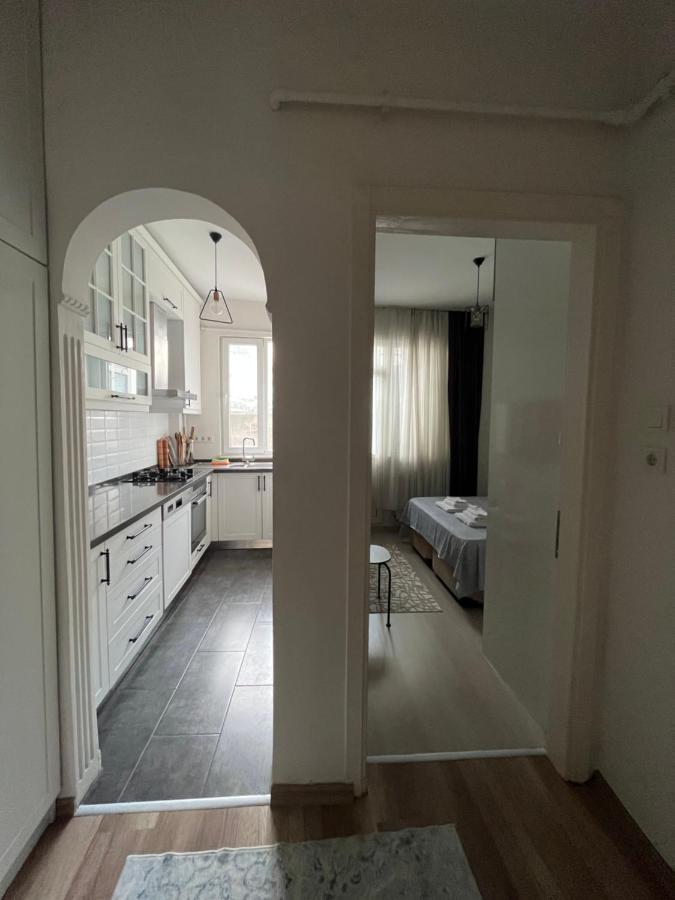 Centrally Located, 2+1 House In Taksim, Cihangir Apartment Istanbul Bagian luar foto